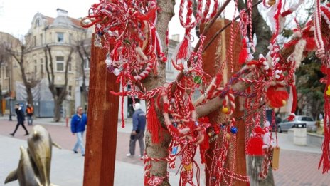 Баба Марта пристигна с топло време, от събота – захлаждане
