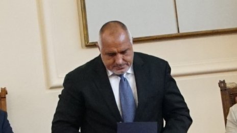 Борисов не пропуска празник: Честит ден на жената, мили дами!