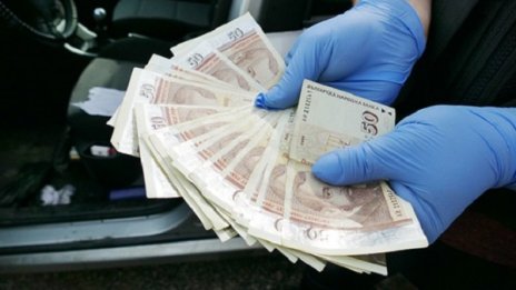 11 хил. лв. в дамски чанти за МВР - от пенсионерка от Монтана