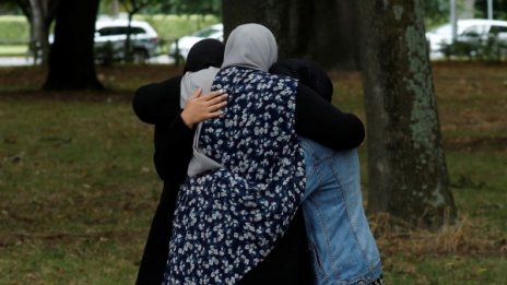 Броят на жертвите в Крайстчърч расте, вече са 50 души