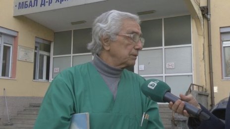 Лекар ще гладува, но и работи. Сигнал за здравеопазването ни