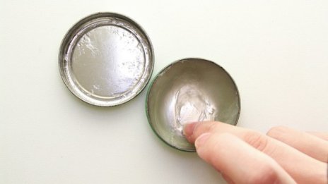 15 употреби на вазелина, кои са те?