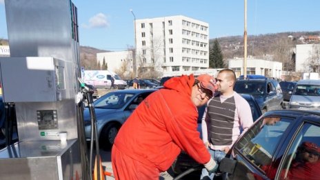 От днес по бензиностанциите - подробни касови бележки