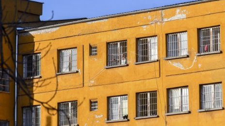 Затворниците у нас намаляват, най-много са в Русия
