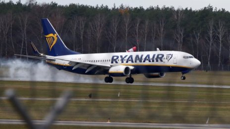 Евтино, ала скъпо – Ryanair е най-замърсяващата авиокомпания