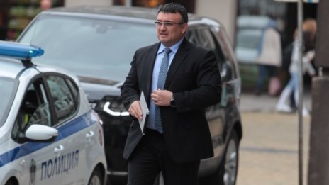 Маринов увери: Всеки сигнал по "Апартаментгейт" се проверява