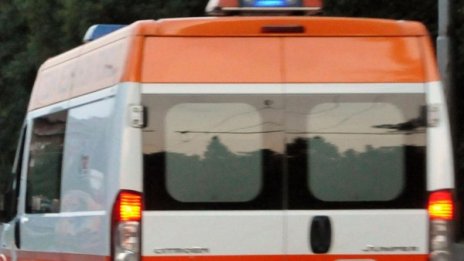 Тежко ПТП със загинал затвори главен път в Сливенско 