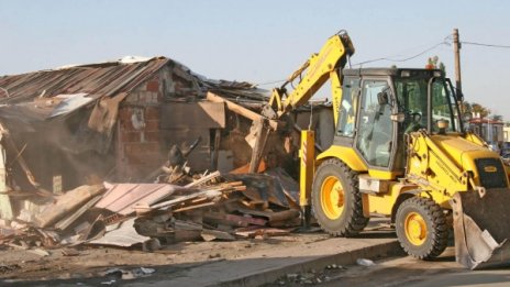 Багери влизат в ромско гето в бургаския кв. "Победа"