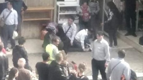 Крадлата, ступана от китайски туристи, в занаята от 12-годишна 