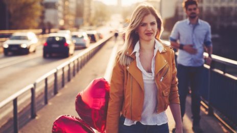 Знаци, че давате твърде много от себе си във връзката