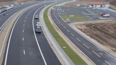 Заради ремонти: Ограничения по "Струма" и "Хемус"
