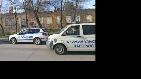 Убитата жена от Костенец е намерена мъртва от сина си