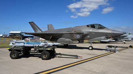 Великобритания купува от САЩ изтребители Ф-35A, носещи ядрено оръжие