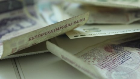 Поредна измама: Баба от Петрич даде 2500 лв. на ало апаши