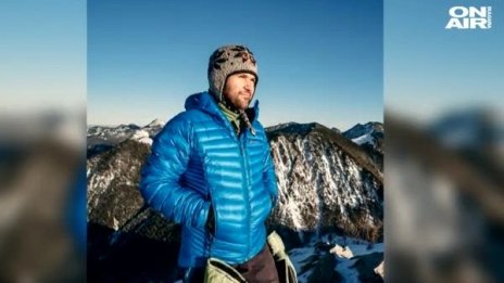Атанас Скатов стъпи на връх Канчендзьонга