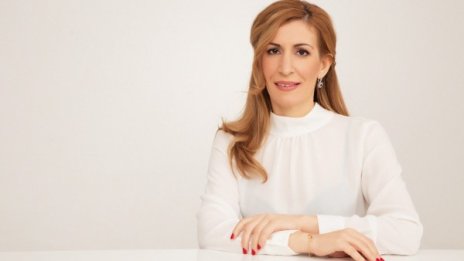 Ангелкова: 3% спад на чуждестранните туристи у нас