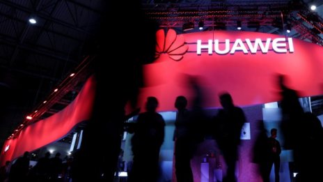 Google реже достъпа на Huawei до Android