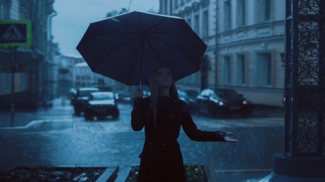 Не забравяйте чадъра, дъжд и гръмотевици днес
