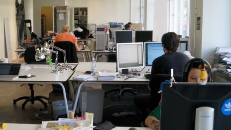 От 1 юни падат ограниченията за работа на българи в Швейцария 