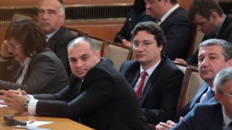 От БСП оцениха: Докато ни нямаше, в НС не са свършили нищо!