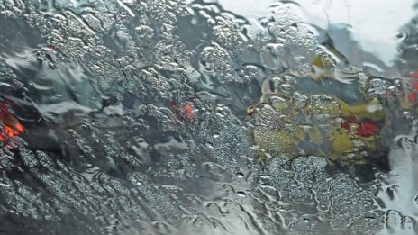 Дъжд, градушки - след хубавото време иде студен фронт