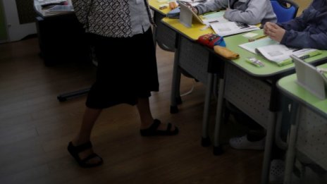 Баби в Южна Корея тръгват на училище в първи клас 