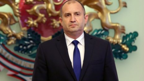 Радев препоръча: Политиците да мислят за народа, не за партиите си