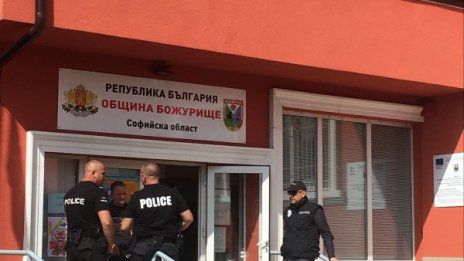 Спецсъдът реши: Кметът Димов остава за постоянно в ареста