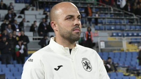 Ники Михайлов подписа, остава в Левски до 2021 г.