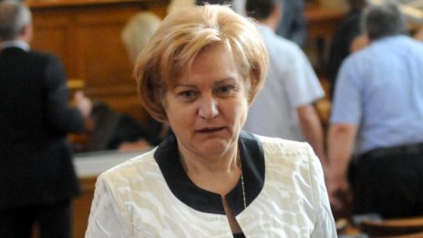Цветанов работил за партията, но пък незаменими хора нямало