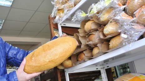 Скокът на тока и по-високата цена на пшеницата ще оскъпят насъщния 