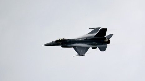 Готово ли е правителството ни да сключи сделка за F-16? 