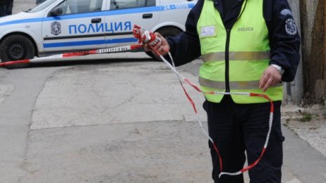 Взривиха бомба в автомивка в "Надежда"