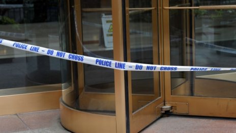 Убит и ранени при стрелба на абитуриентски бал в САЩ