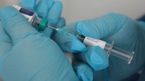Едва 40% от българите вярват, че ваксините са безопасни 