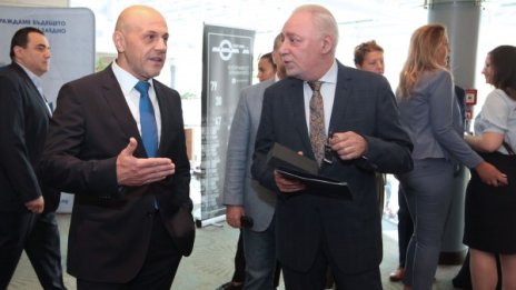 Наливането на пари в слабо развитите райони не е панацея