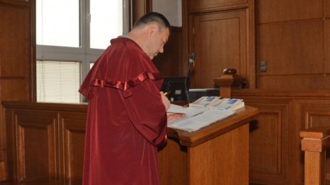 Дадоха 8 години на русенец, блудствал с малолетни