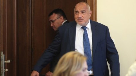 Кабинетът създава координационен център заради катастрофите 