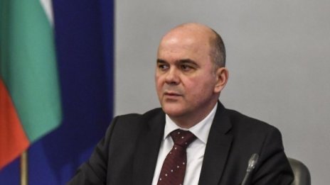 "Внесли" сме 9 000 чуждестранни работници