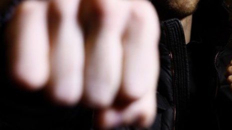 Заради системен тормоз: Младеж се оплака от баща си