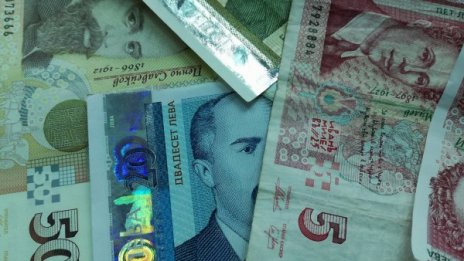 Задигнаха 11 бона от метална каса в ресторант в Балчик