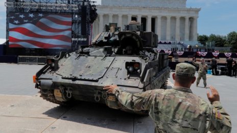 Военният парад на Тръмп – раздор в окръг Колумбия