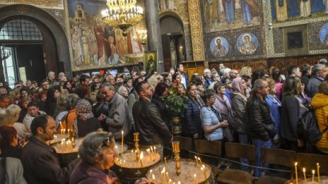 Църквата почита св. великомъченица Неделя