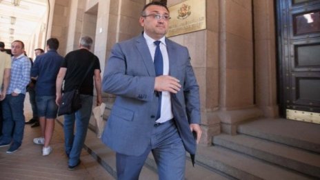 МВР шефът обеща: Без купуване на мачове!