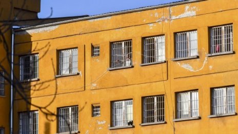 Куриоз в затвора: Пишман дилър, амфети и малко трева