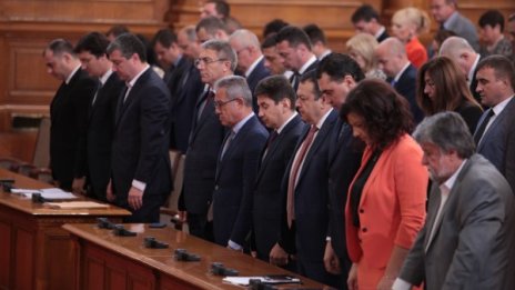 Депутати с едноминутно мълчание в памет на Снежана Дукова