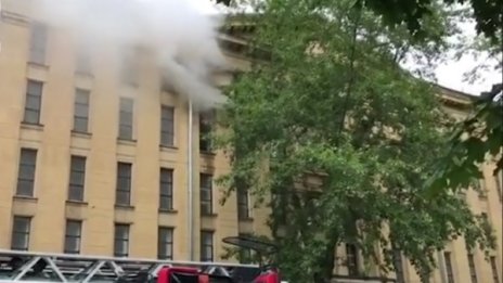 Горя държавния архив в Москва, 100 души евакуирани