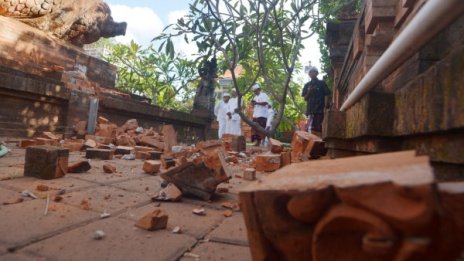 Трусът на Бали причини щети на жилища и храмове