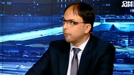 ВМРО: Има разлика между политици и народ в Северна Македония