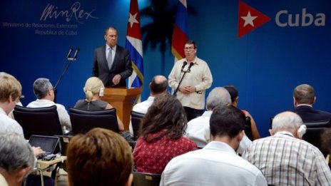 Русия разкритикува US-ембаргото върху Куба, ще й помага 